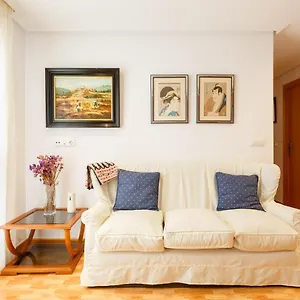 Apartamento Gatu Elvira Junto Al Hospital Y Playa 2 Dormit Y 2 Banos, Preferente Mayores De 25 Anos Y Familias, Cádiz